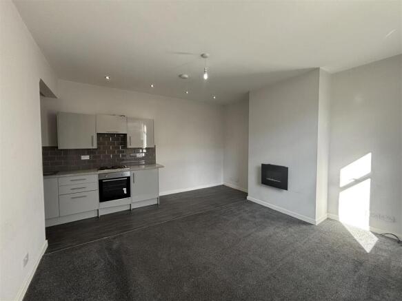 Open Plan Lounge/Kitchen