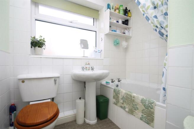 HOUSE BATHROOM