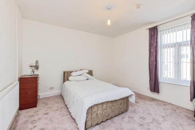 4 bed Terraced for sale Image 9