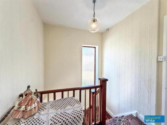 4 bed Semi-Detached for sale Image 12