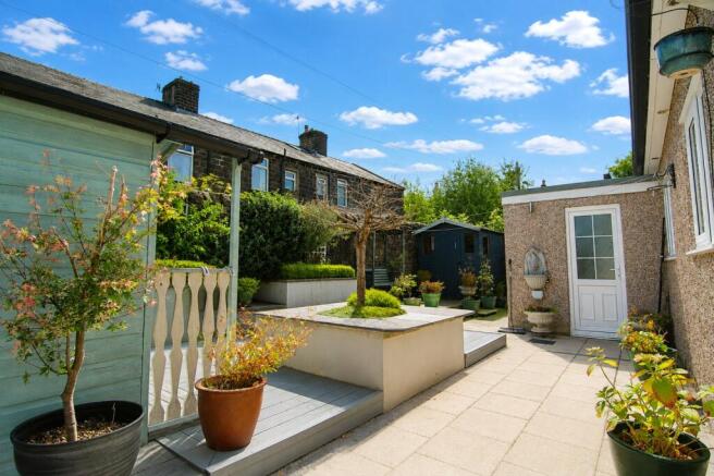 3 bed Bungalow for sale Image 4