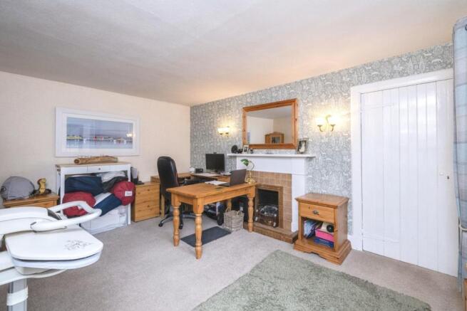 Dining Room/Bedroom