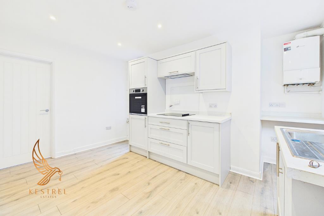 3 bed Semi-Detached for sale Image 5