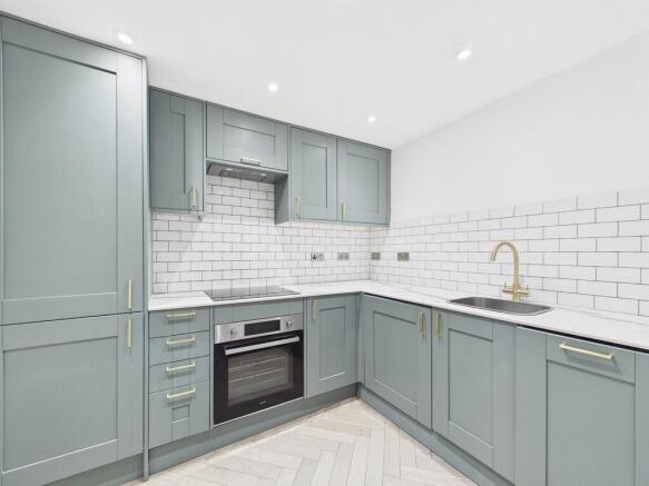 CAM04693G0-PR0091...