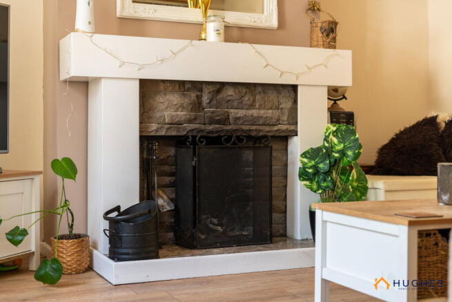 5 bed Semi-Detached for sale Image 5