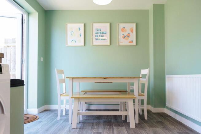 2 bed Town House for sale Image 6