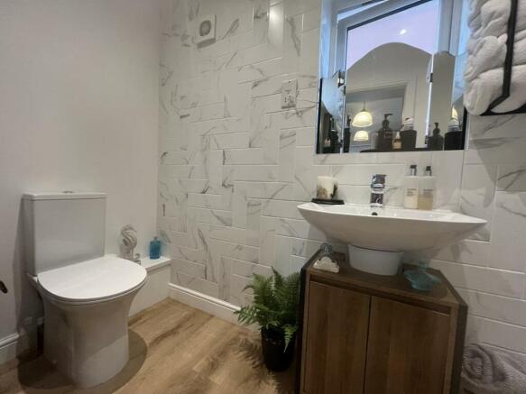 Ensuite