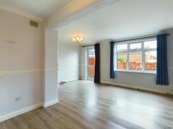 Sitting/Dining Room