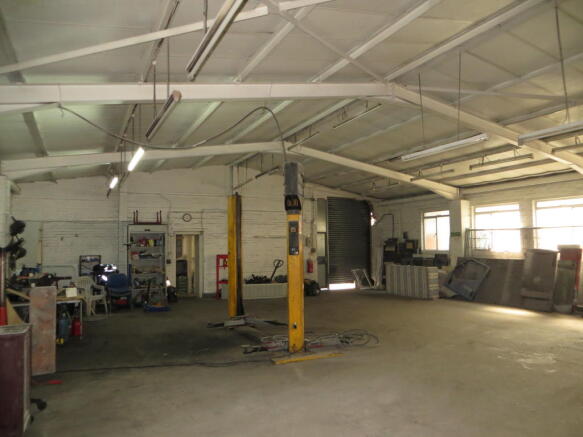 Photo 3