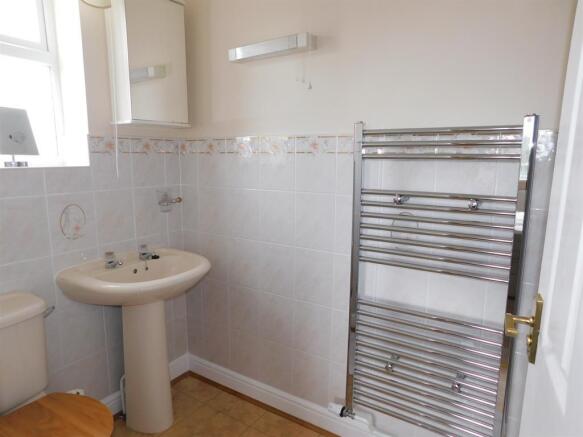 EN SUITE