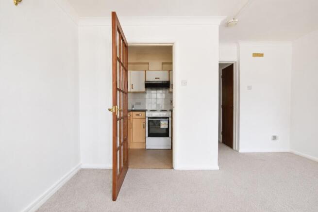 Apartment in Finedon, North Northamptonshire - More