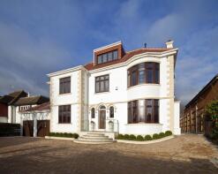 15, Beechwood Avenue, Finchley, London N3 3AU