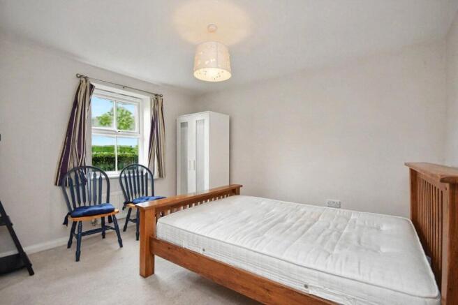 3 bed Town House for sale Image 12