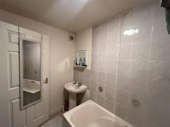 1 bed Apartment for sale Image 8
