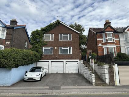 85A, Totteridge Road, High Wycombe, Buckinghamshire HP13 6EY