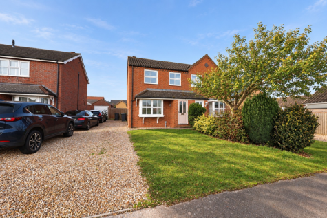 Doncaster Gardens, Navenby