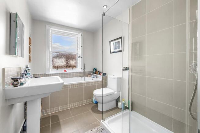 3 bed Penthouse for sale Image 7