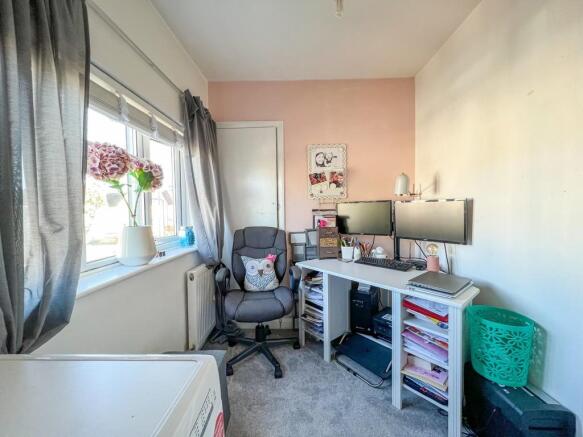 Photo 12