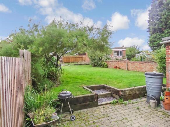 Garden 1.JPG