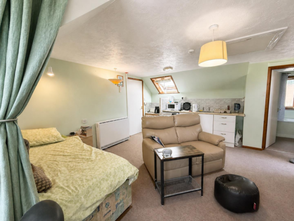 Studio Apartment
