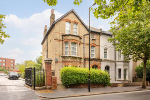 72, East Dulwich Grove, London SE22 8PS