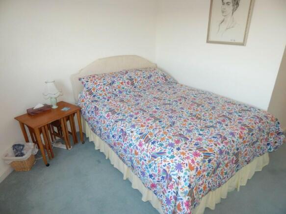 BEDROOM 2