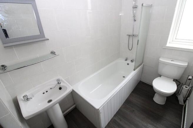 3 bed Terraced for sale Image 8
