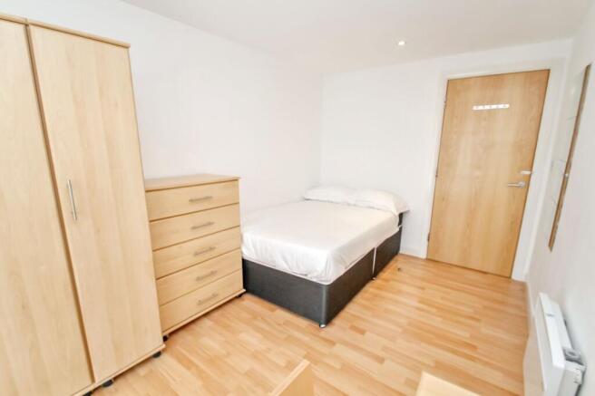 3 bed House to rent Image 7
