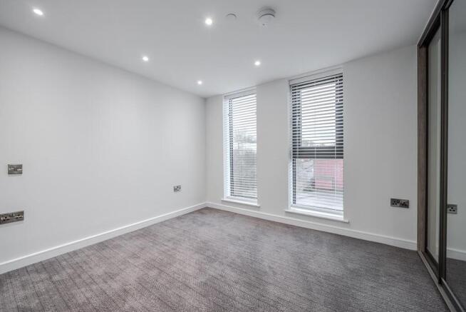 2 bed Flat to rent Image 9