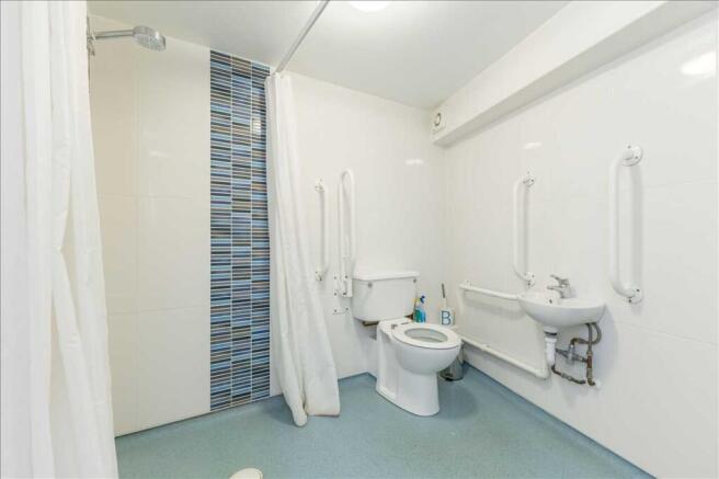 En Suite/ Wet Room