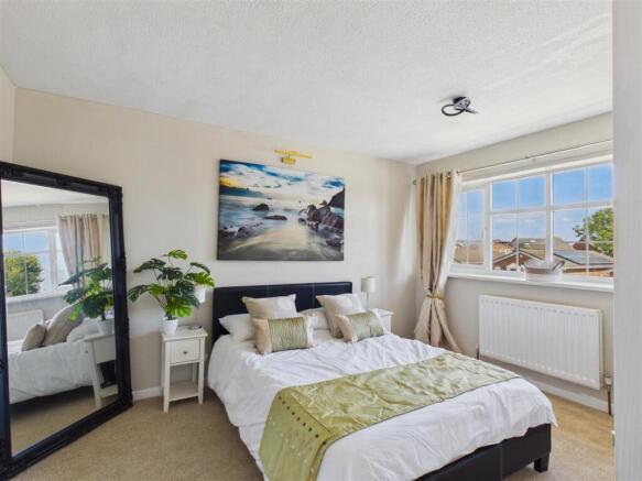 3 bed Detached for sale Image 8