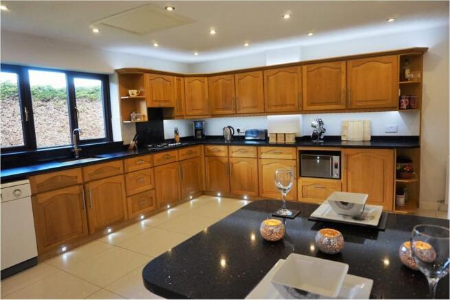Kitchen / Breakfast