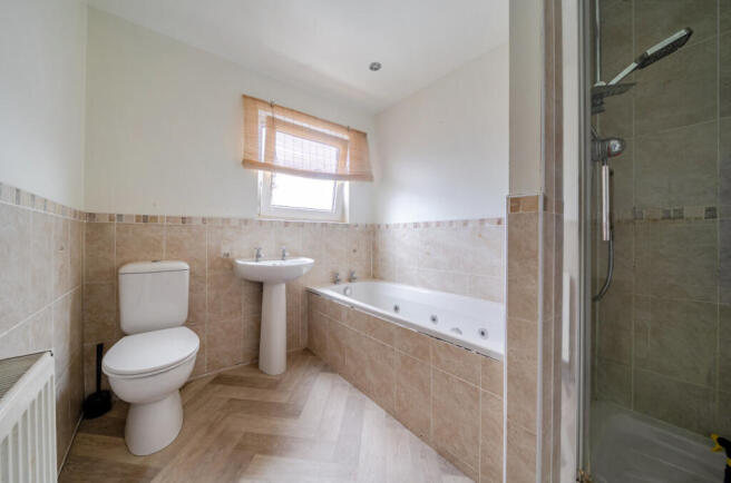3 bed Terraced for sale Image 5