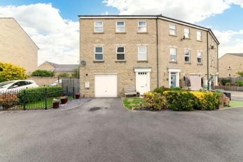 Birkhead Close, Kirkburton, HD8