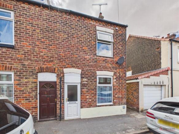 3 Bedroom End Terrace House - For Sale