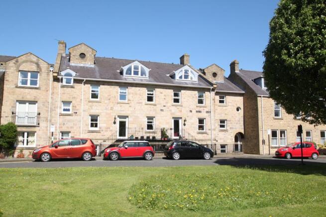 2 bed Flat for sale Image 4