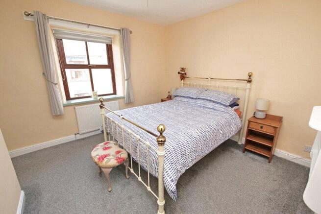 2 bed Terraced for sale Image 5