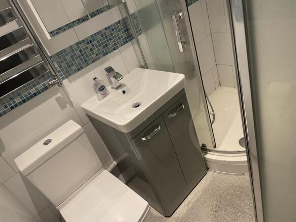 1 bed Flat to rent Image 5