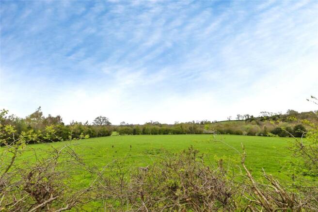 3 bed Semi-Detached for sale Image 8