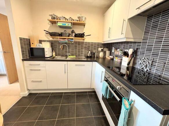 White Swan Close, Newcastle Upon Tyne photo 5