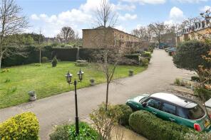 19, Layton Place, Richmond TW9 3PP