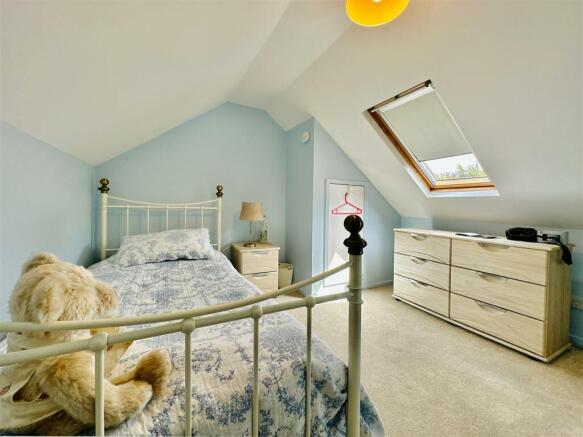 Bedroom 3.JPG