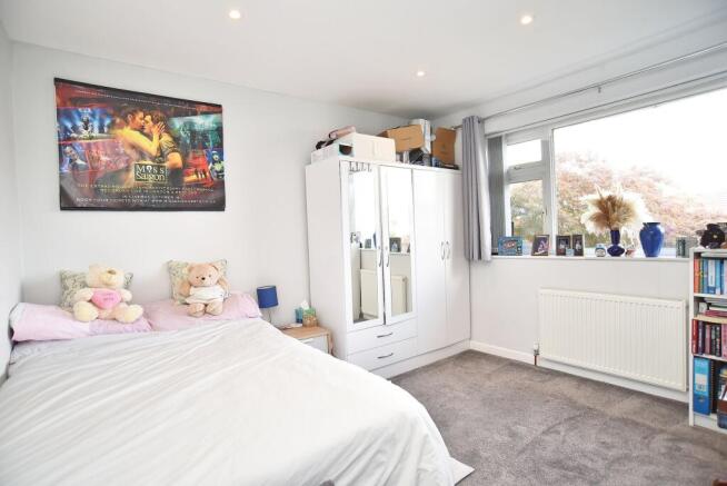 2 bed Semi-Detached Bungalow for sale Image 12