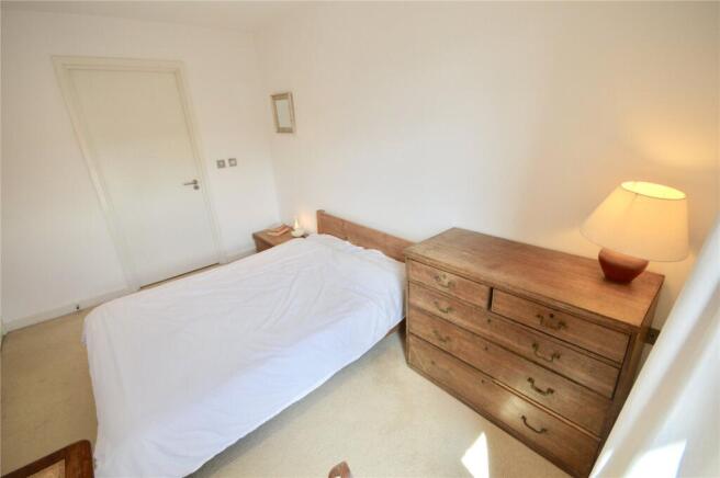 2 bed Flat to rent Image 6