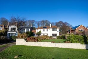 Boscobel, Hawkshill Road, Deal CT14 7LN