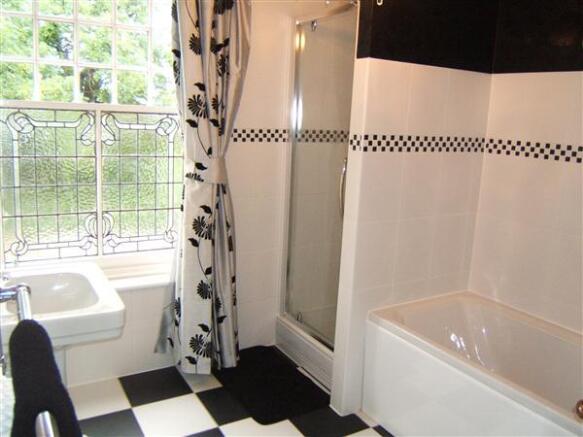 ANNEXE - BATHROOM