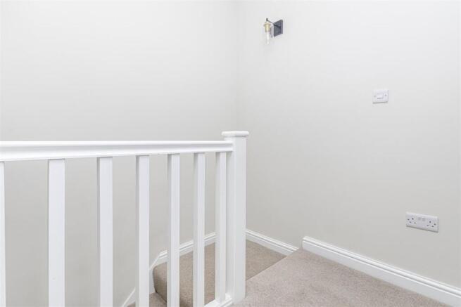 2 bed Terraced for sale Image 10