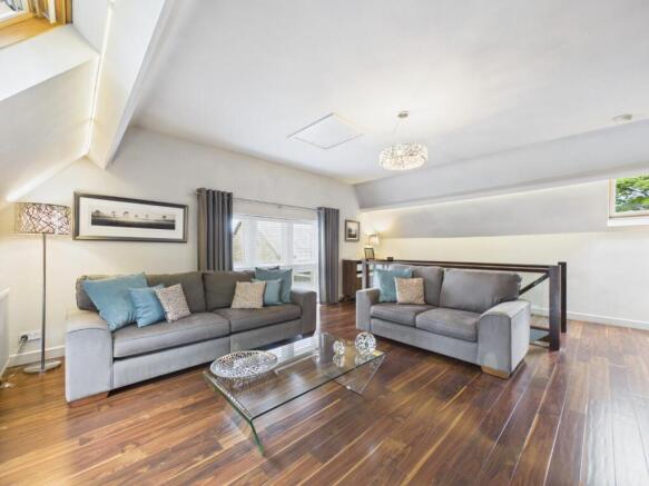 3 bed House for sale Image 5
