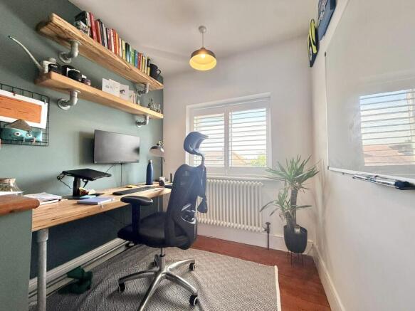 3 bed Semi-Detached to rent Image 9