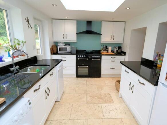 Kitchen 4